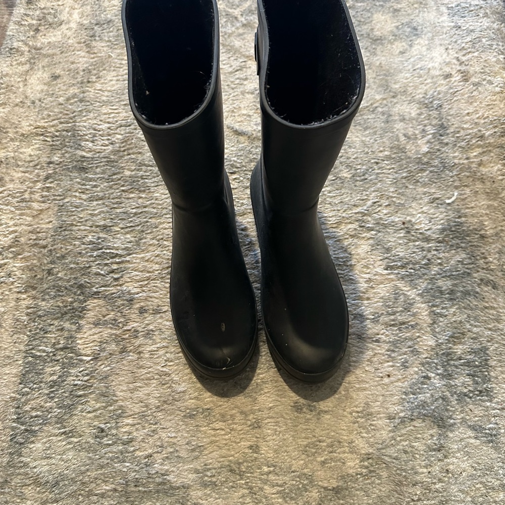 Black Tall Rain Boots